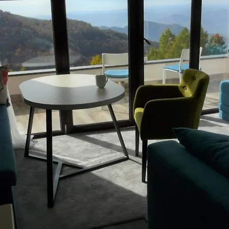 D52 Dvori * Κοπαόνικ