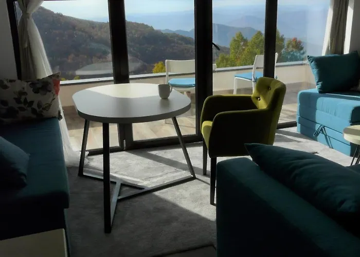 D52 Dvori * Κοπαόνικ